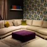 divano-angolare-pouf-colorato-cittadella – Confort Salotti