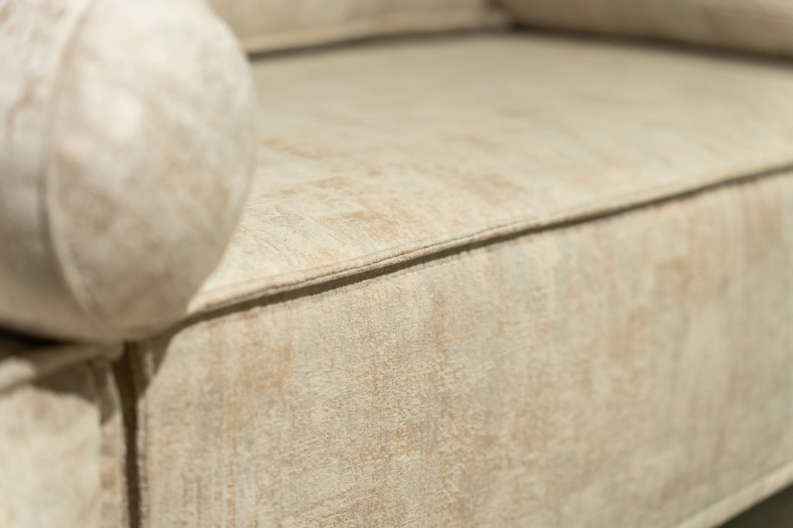 Confort Salotti — Comfort e proporzioni