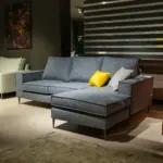 Divano con penisola grigio azzurro – altra vista – Confort Salotti