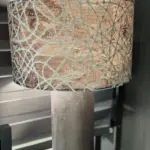Paralume e fusto della lampada tortora