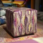 Pouf in tessuto fantasia – vista d’insieme – Confort Salotti